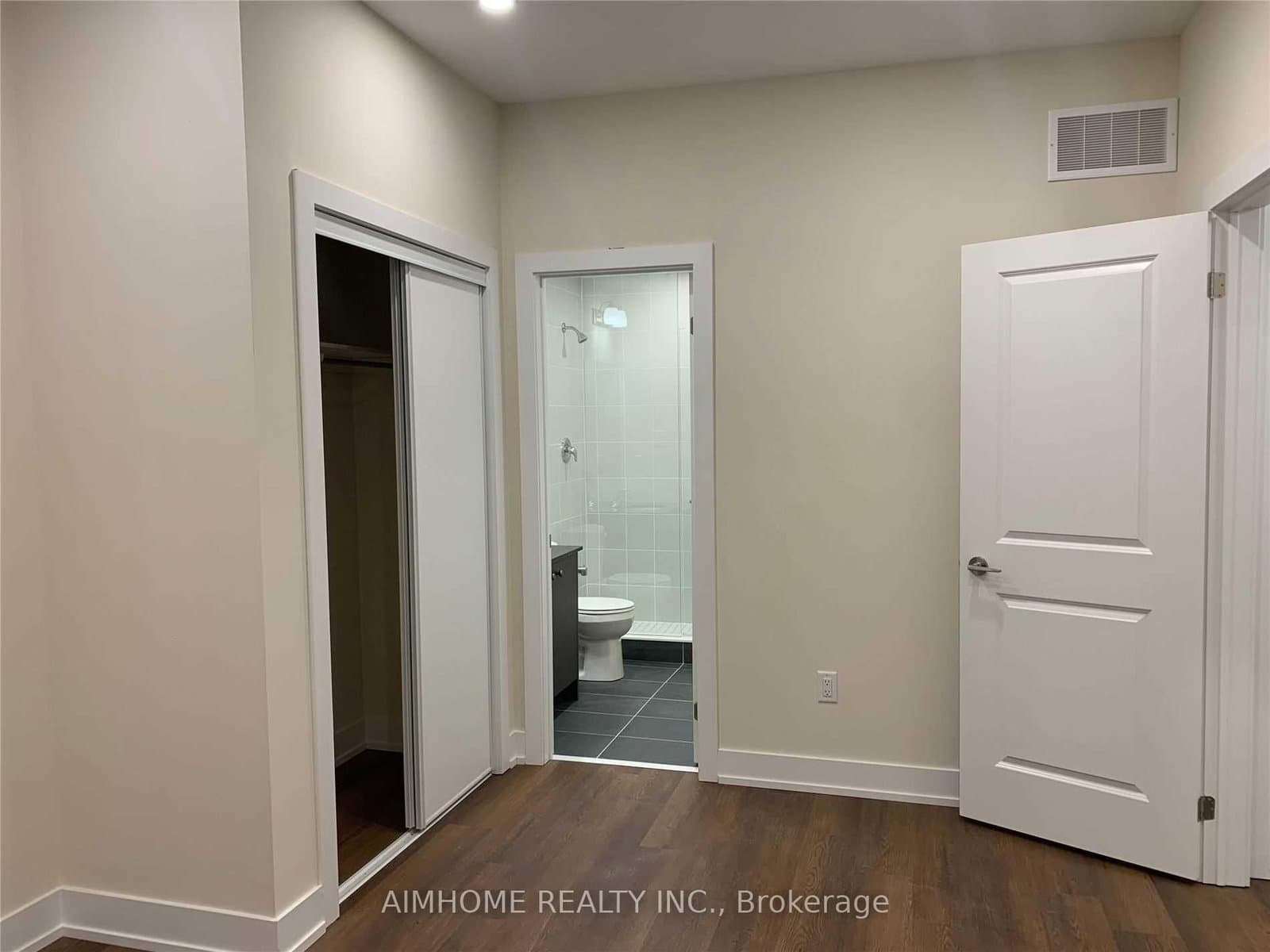 1 Bond Crescent, Unit 17 thumbnail 6