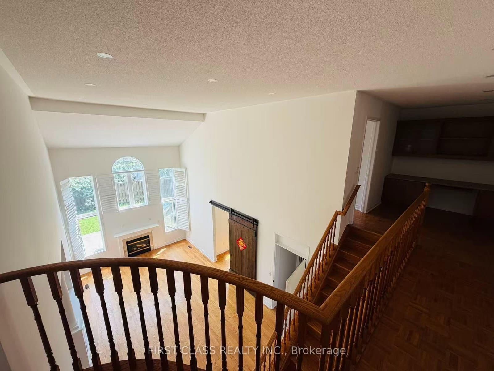 39 Emery Hill Boulevard thumbnail 9