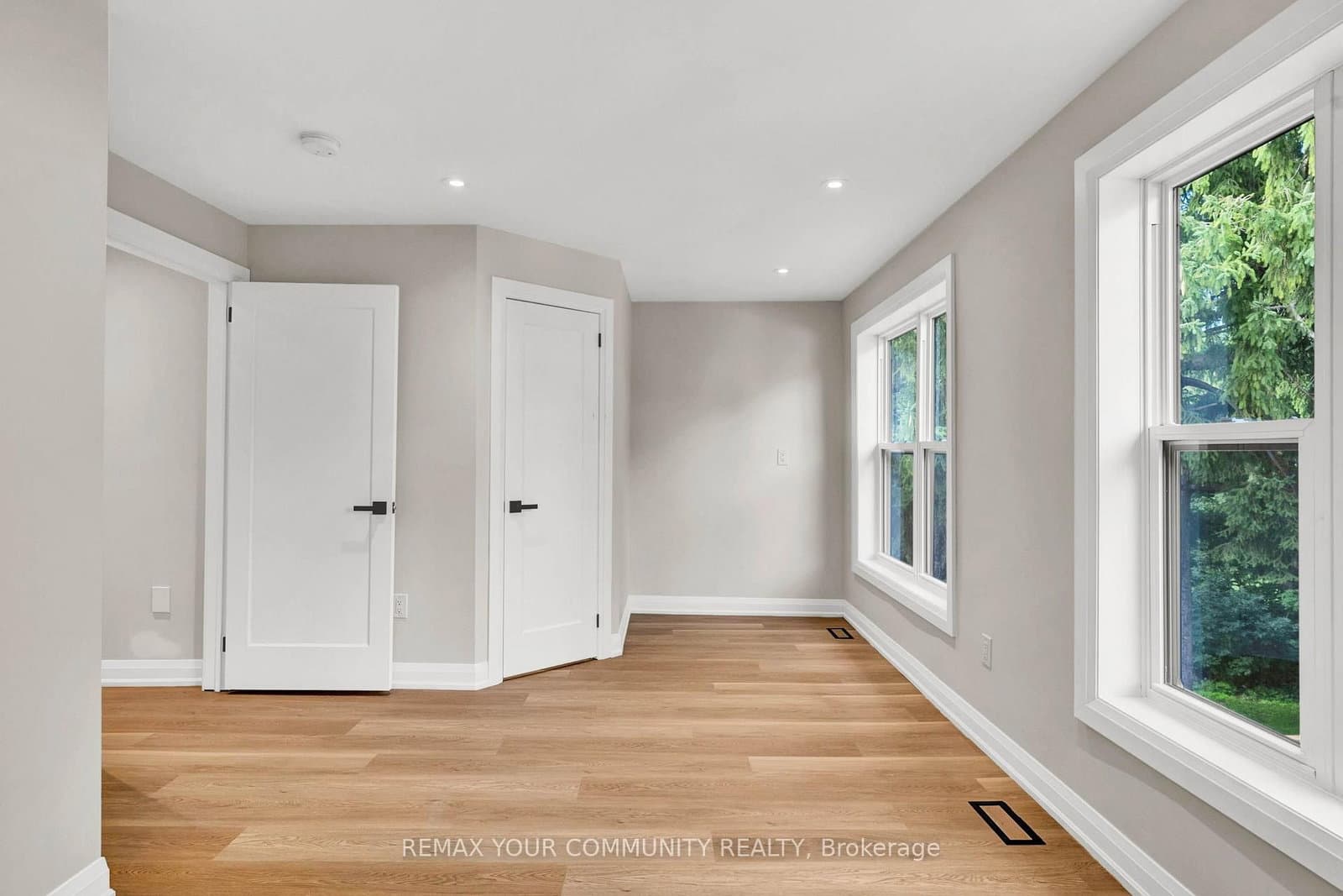 137 Clarence Street thumbnail 18