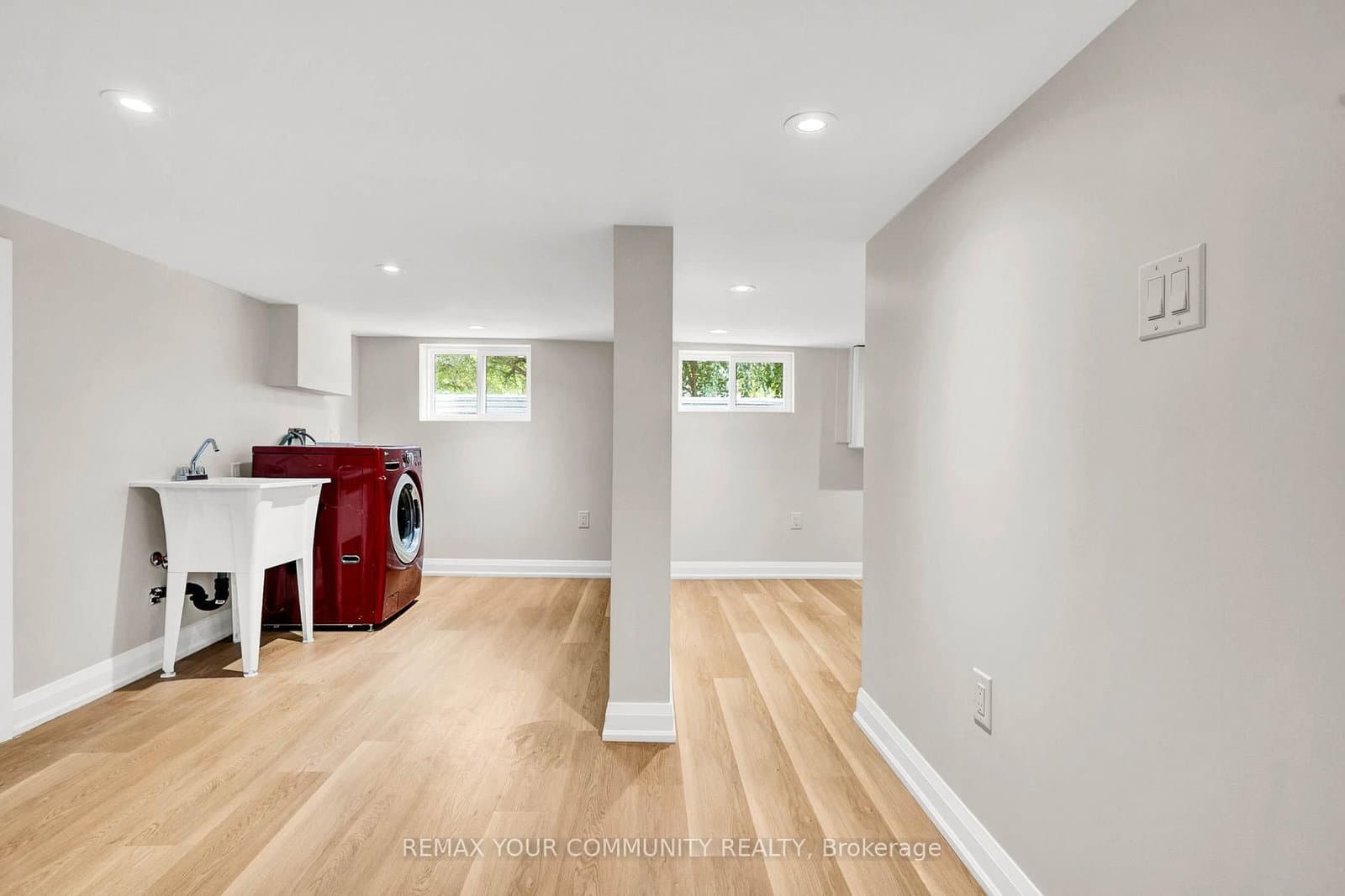 137 Clarence Street thumbnail 26