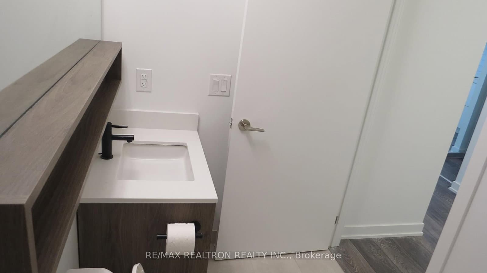 8888 Yonge Street, Unit 508 thumbnail 14