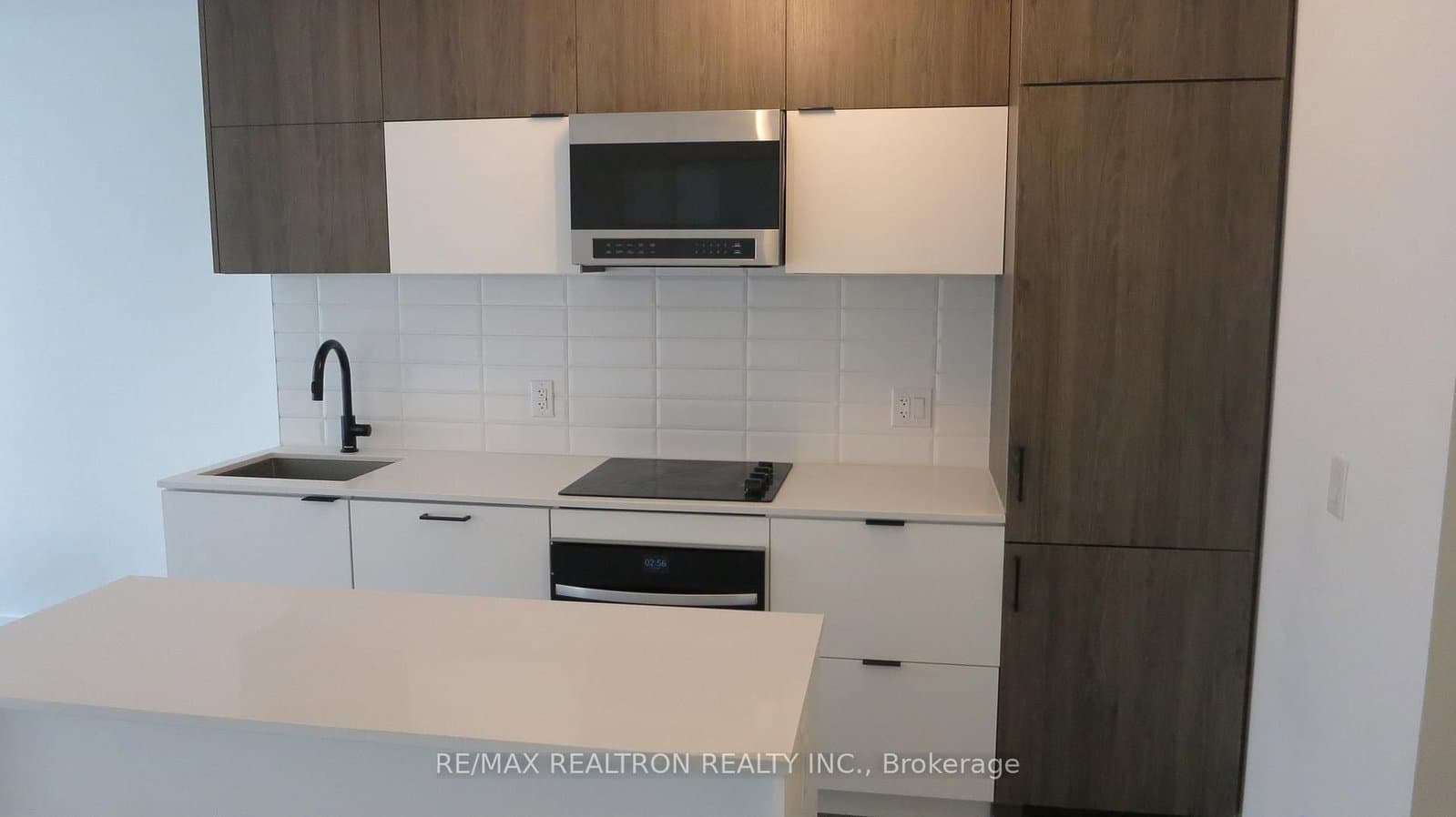 8888 Yonge Street, Unit 508 thumbnail 3