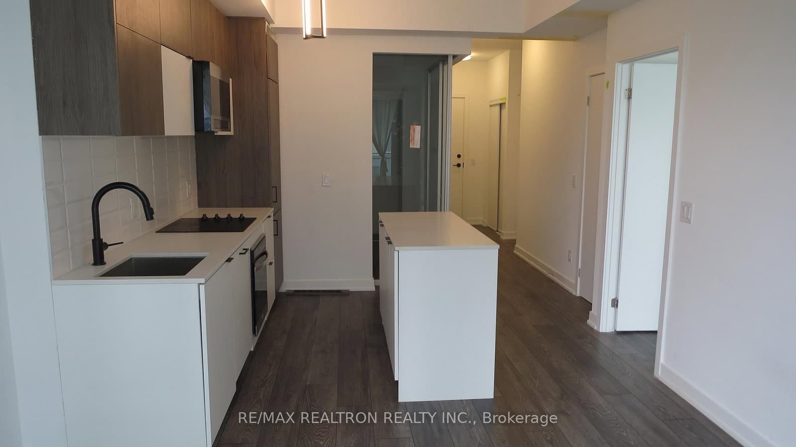 8888 Yonge Street, Unit 508 thumbnail 4
