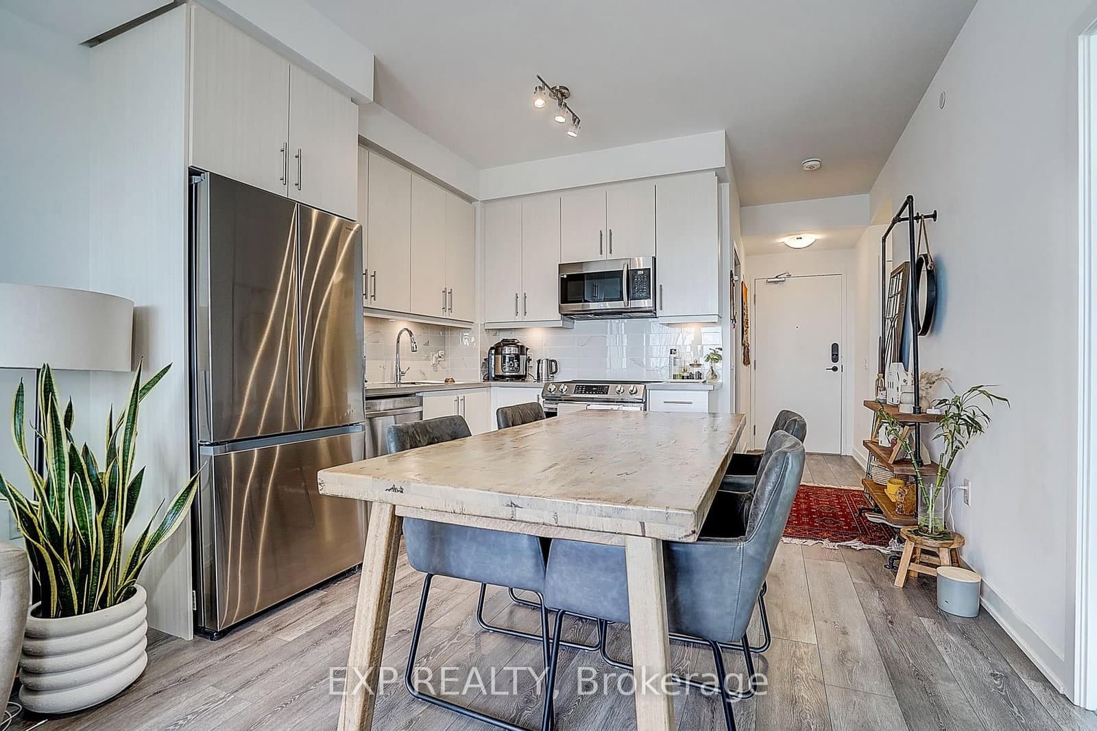 105 Oneida Crescent, Unit 1811 thumbnail 10