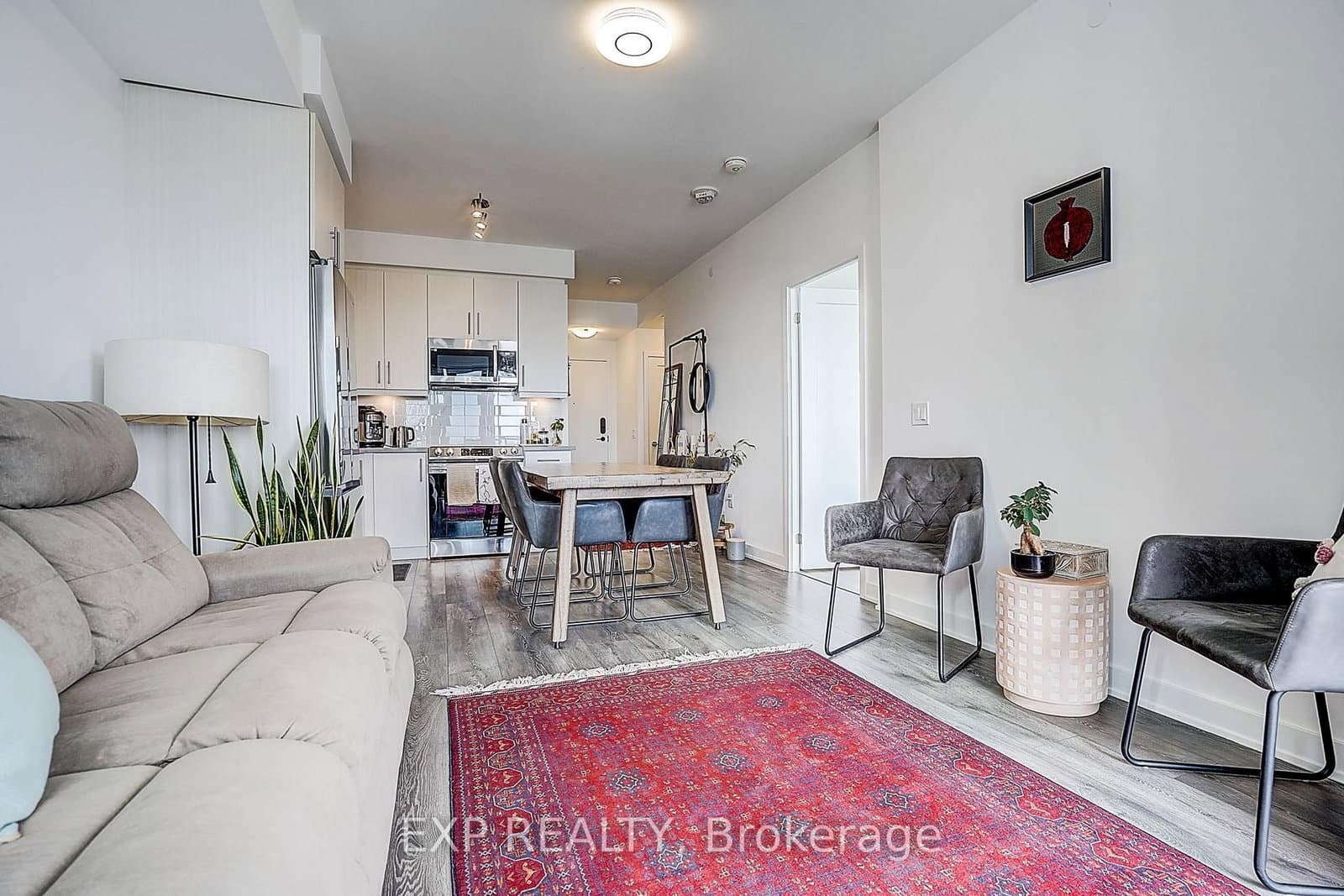 105 Oneida Crescent, Unit 1811 thumbnail 13