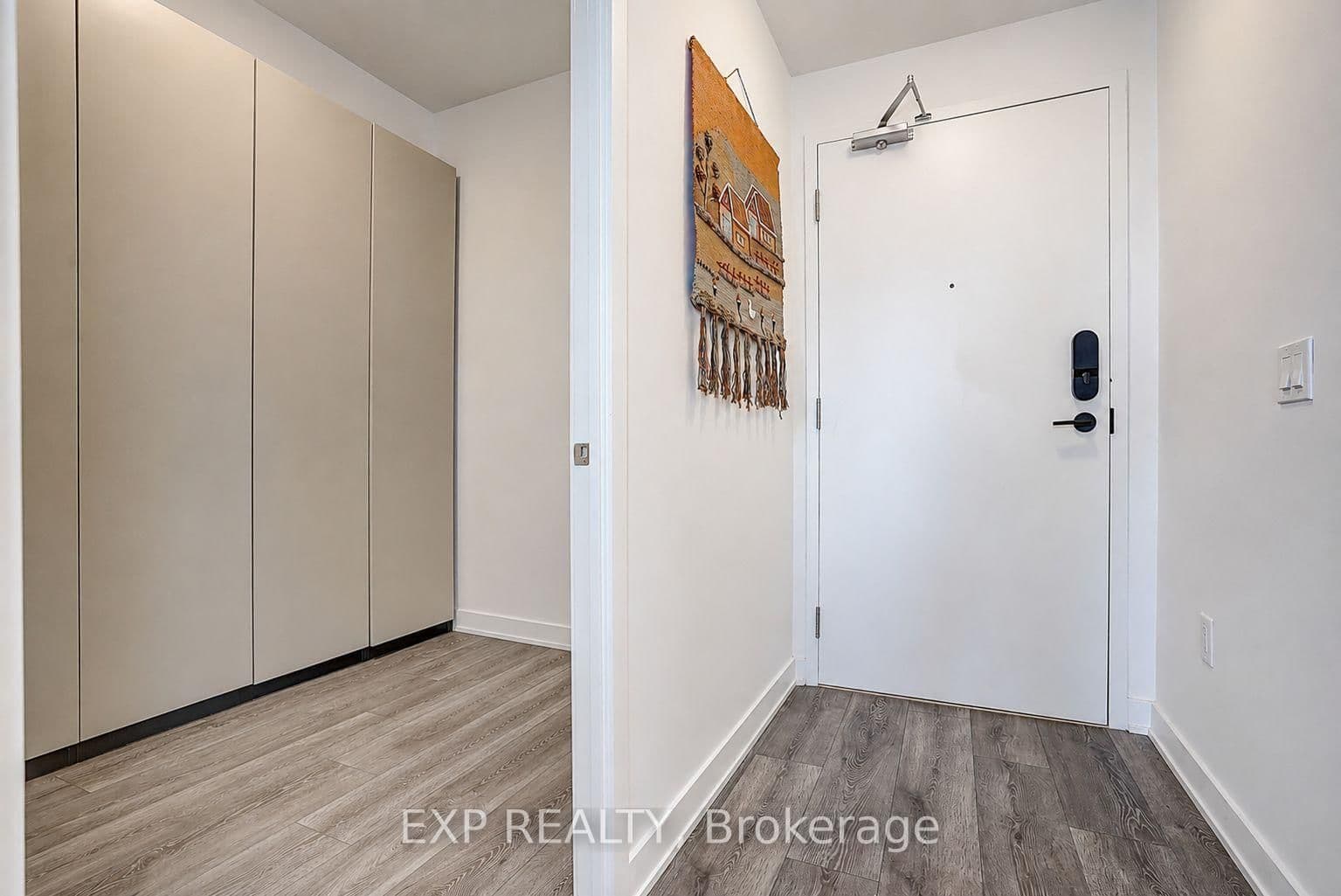 105 Oneida Crescent, Unit 1811 thumbnail 18
