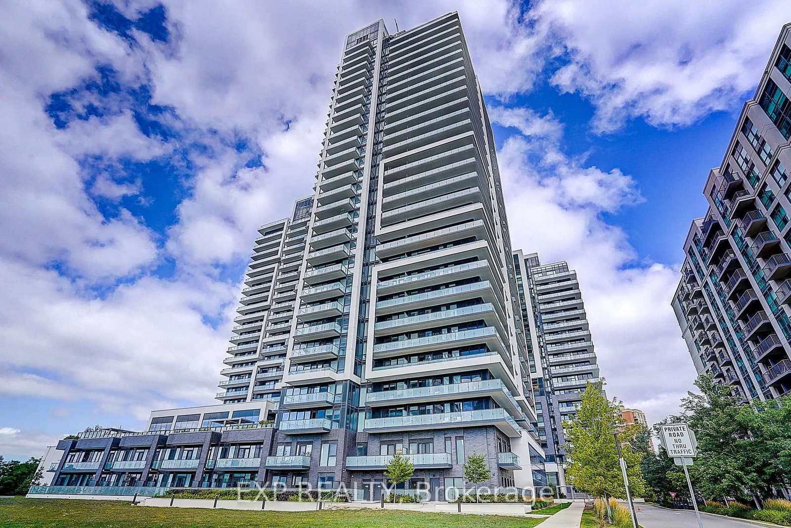 105 Oneida Crescent, Unit 1811 thumbnail 2