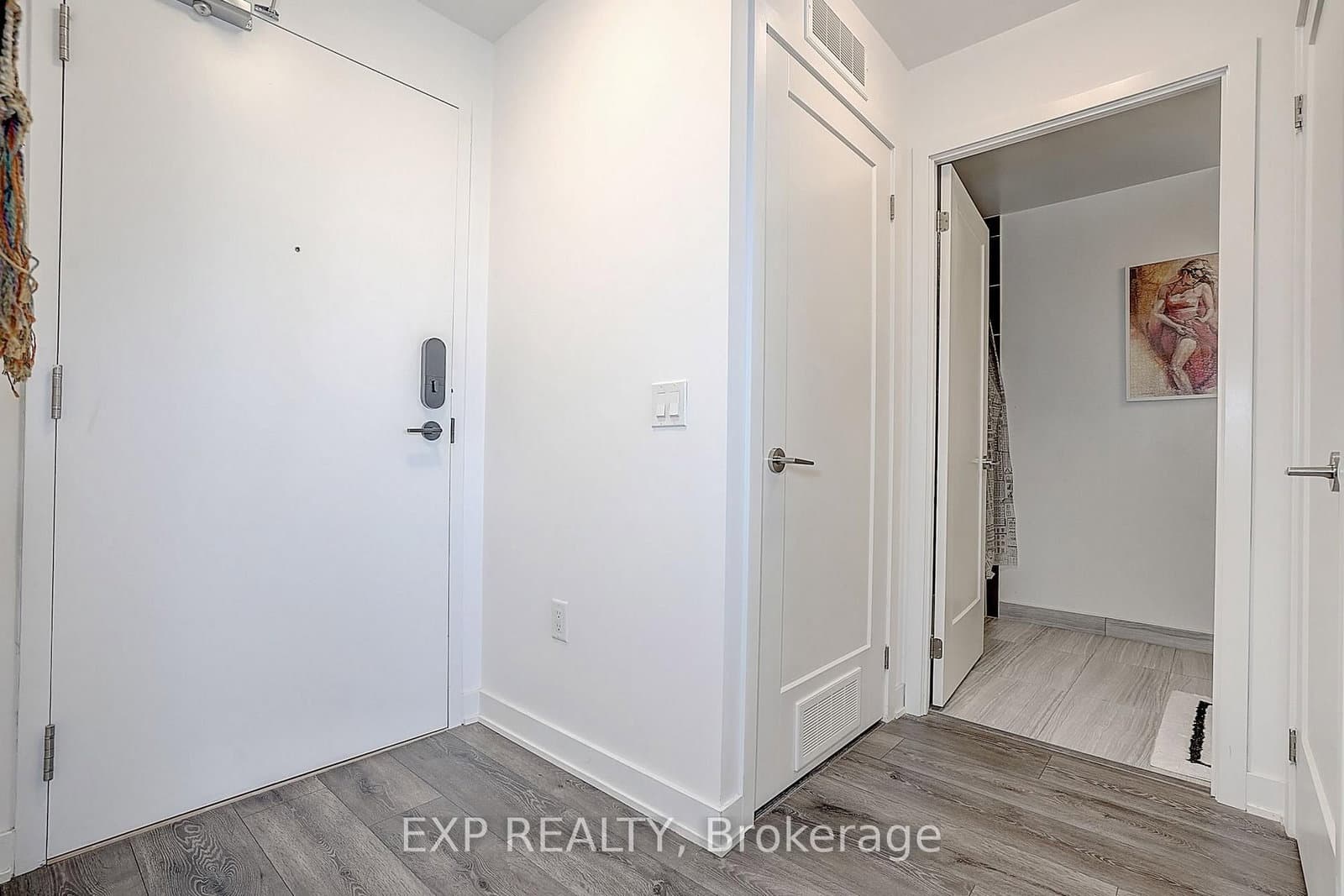 105 Oneida Crescent, Unit 1811 thumbnail 21