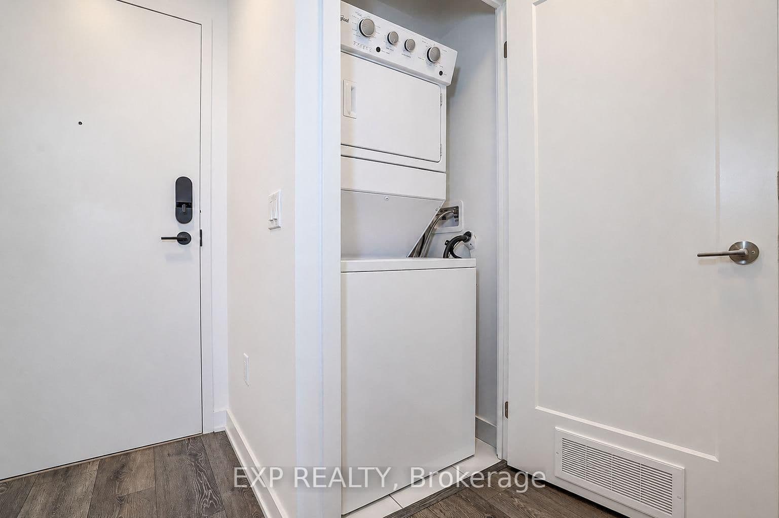 105 Oneida Crescent, Unit 1811 thumbnail 23