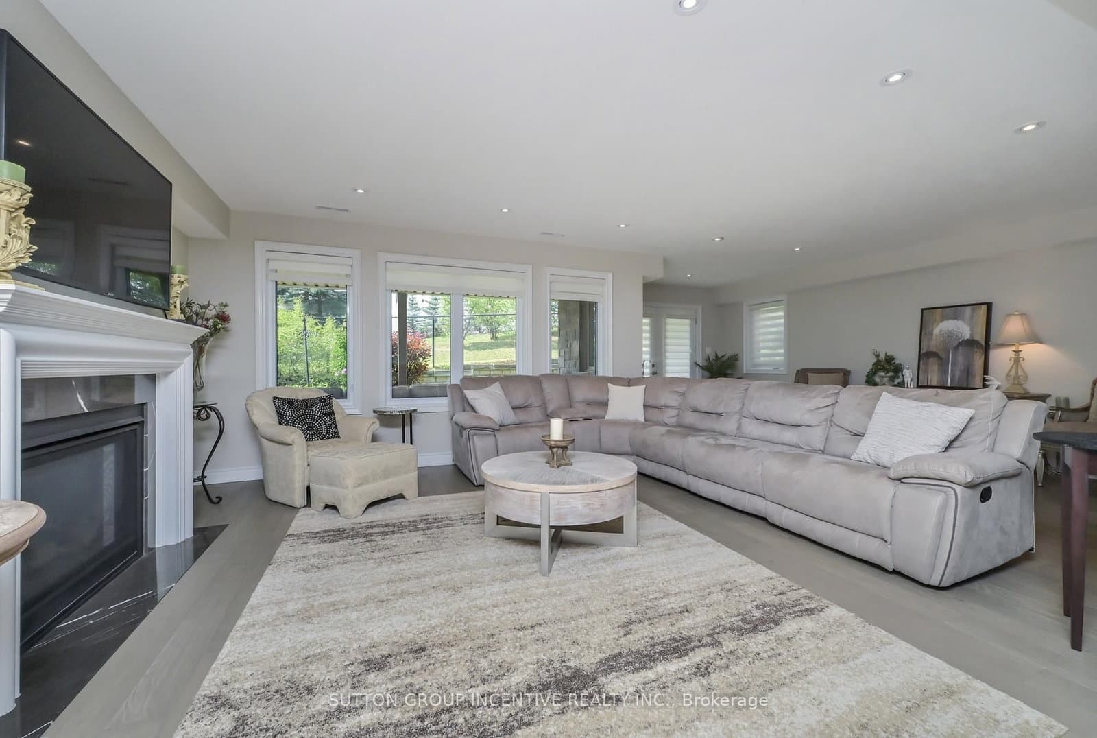 4 Westmount Drive thumbnail 34