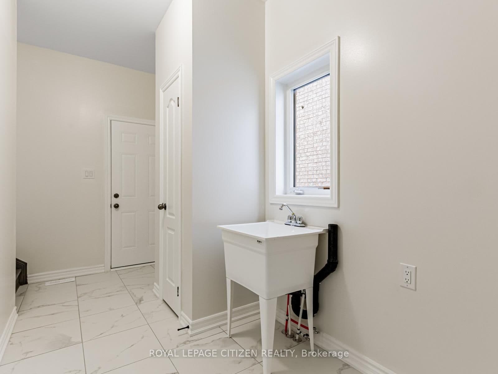 63 Fenn Crescent thumbnail 16