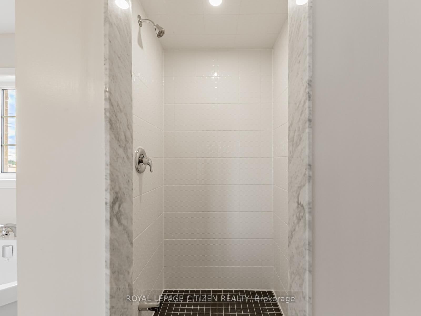 63 Fenn Crescent thumbnail 32