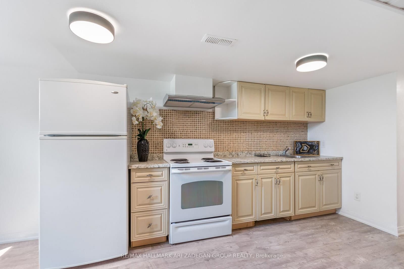 149 Septonne Avenue, Unit LF thumbnail 5