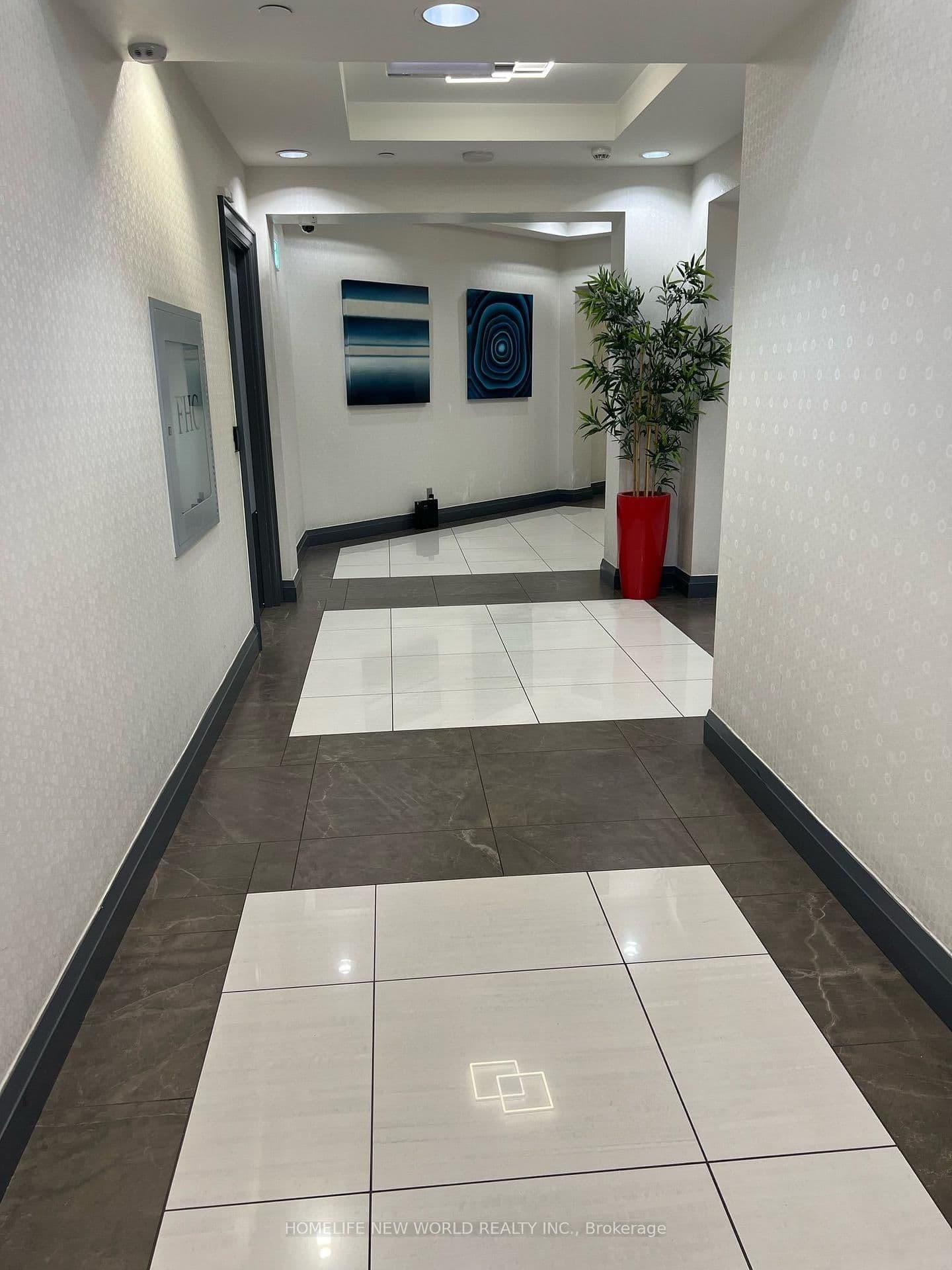 7161 Yonge Street, Unit 2335 thumbnail 6