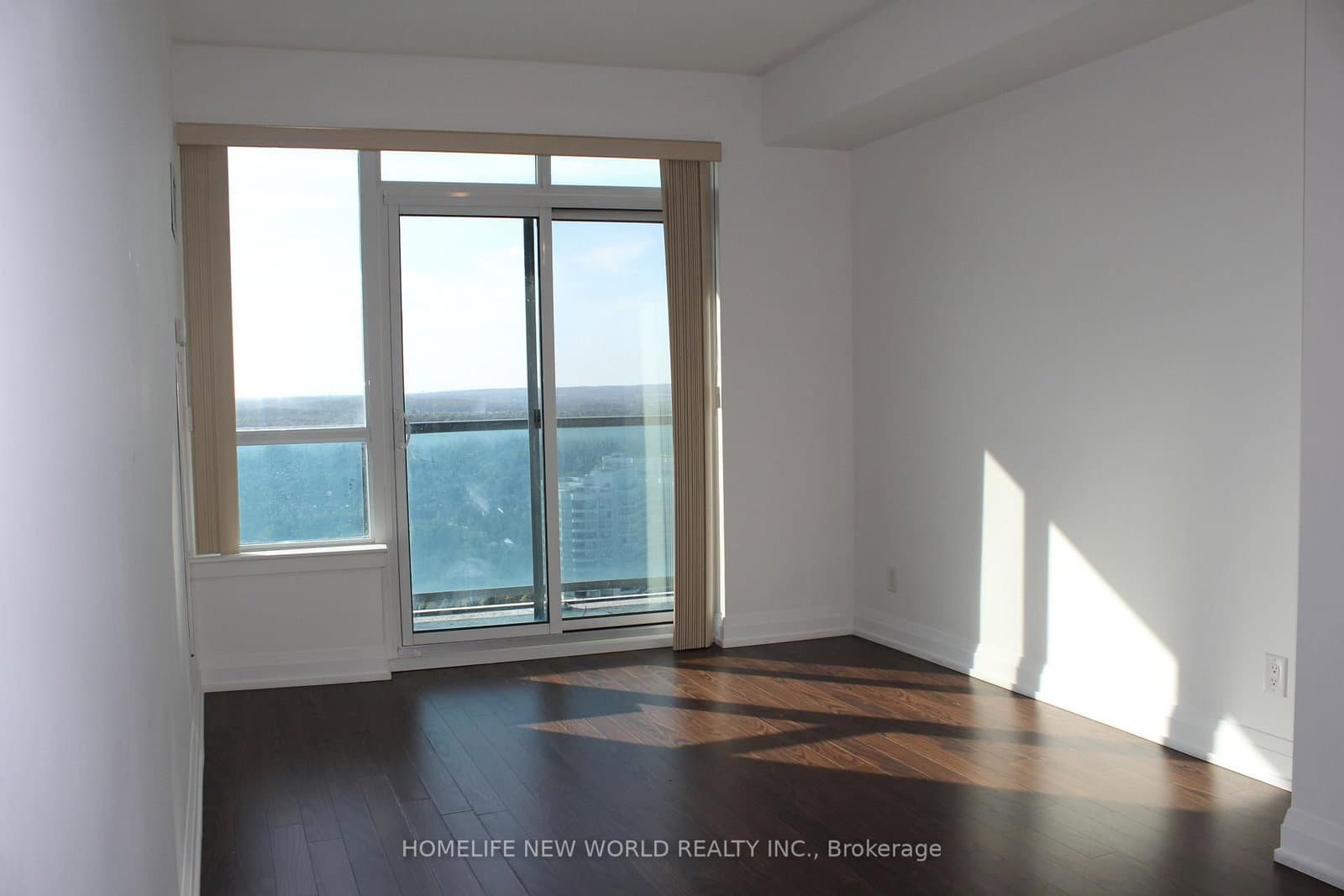 7161 Yonge Street, Unit 2335 thumbnail 9