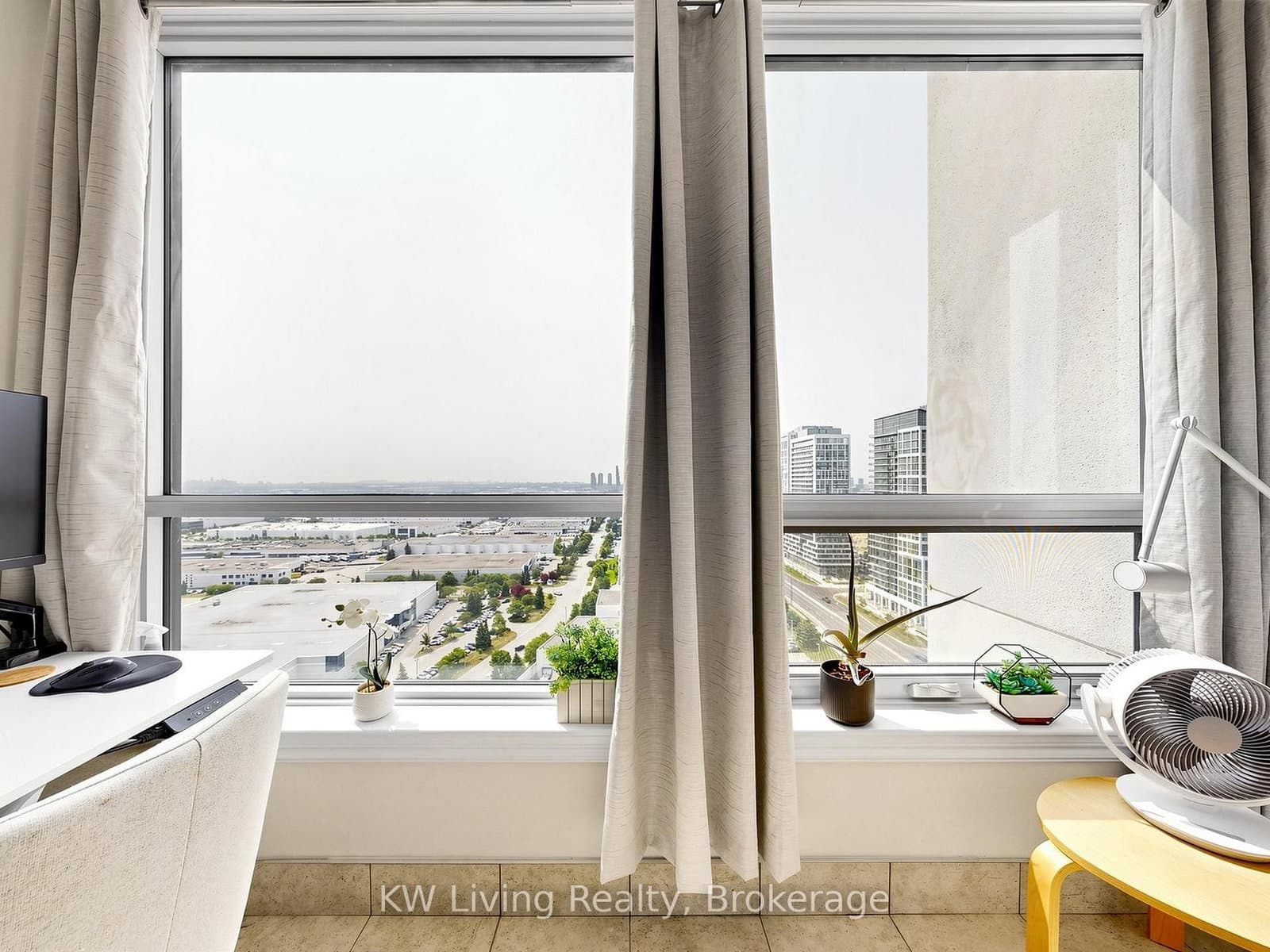 9075 Jane Street, Unit 2104 thumbnail 21