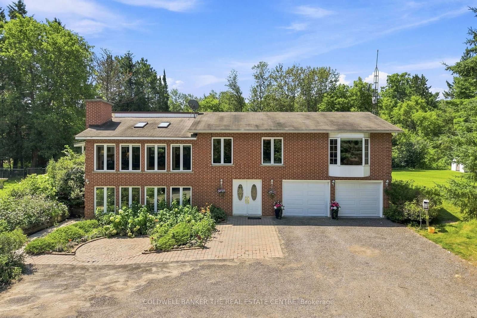 10560 Concession 3 Road - Image 1