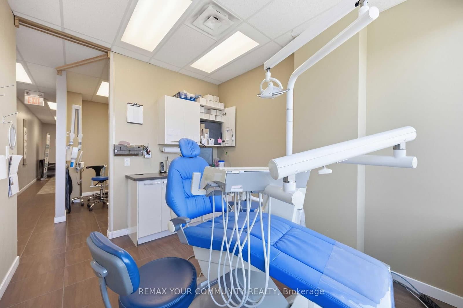 7191 Yonge Street, Unit 412 thumbnail 3