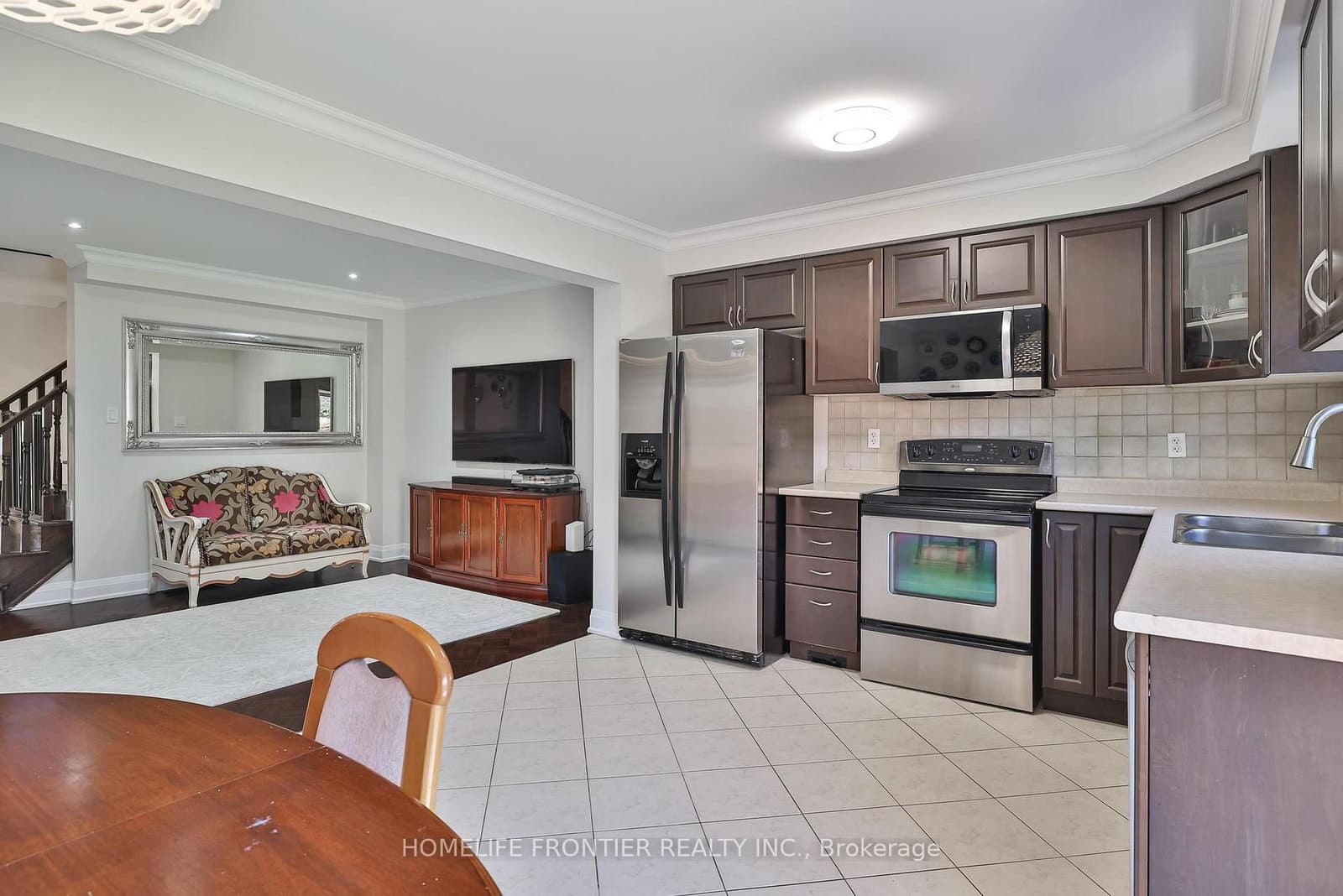 86 Venice Gate Drive thumbnail 17
