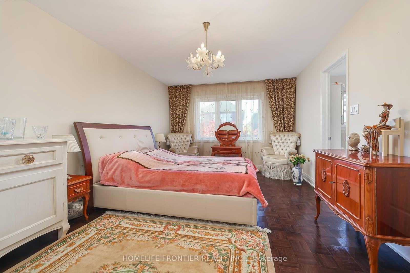 86 Venice Gate Drive thumbnail 22