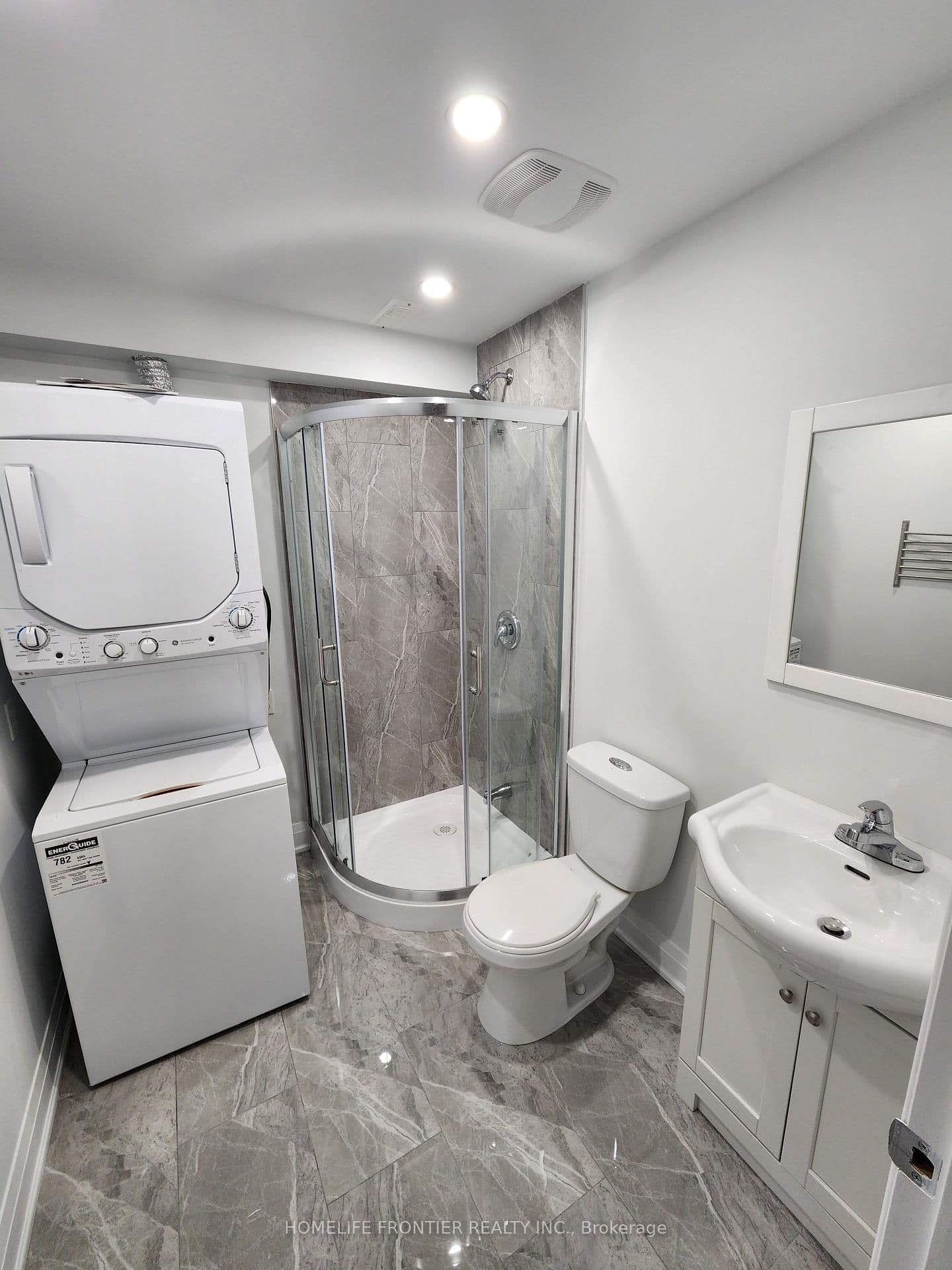 86 Venice Gate Drive thumbnail 45