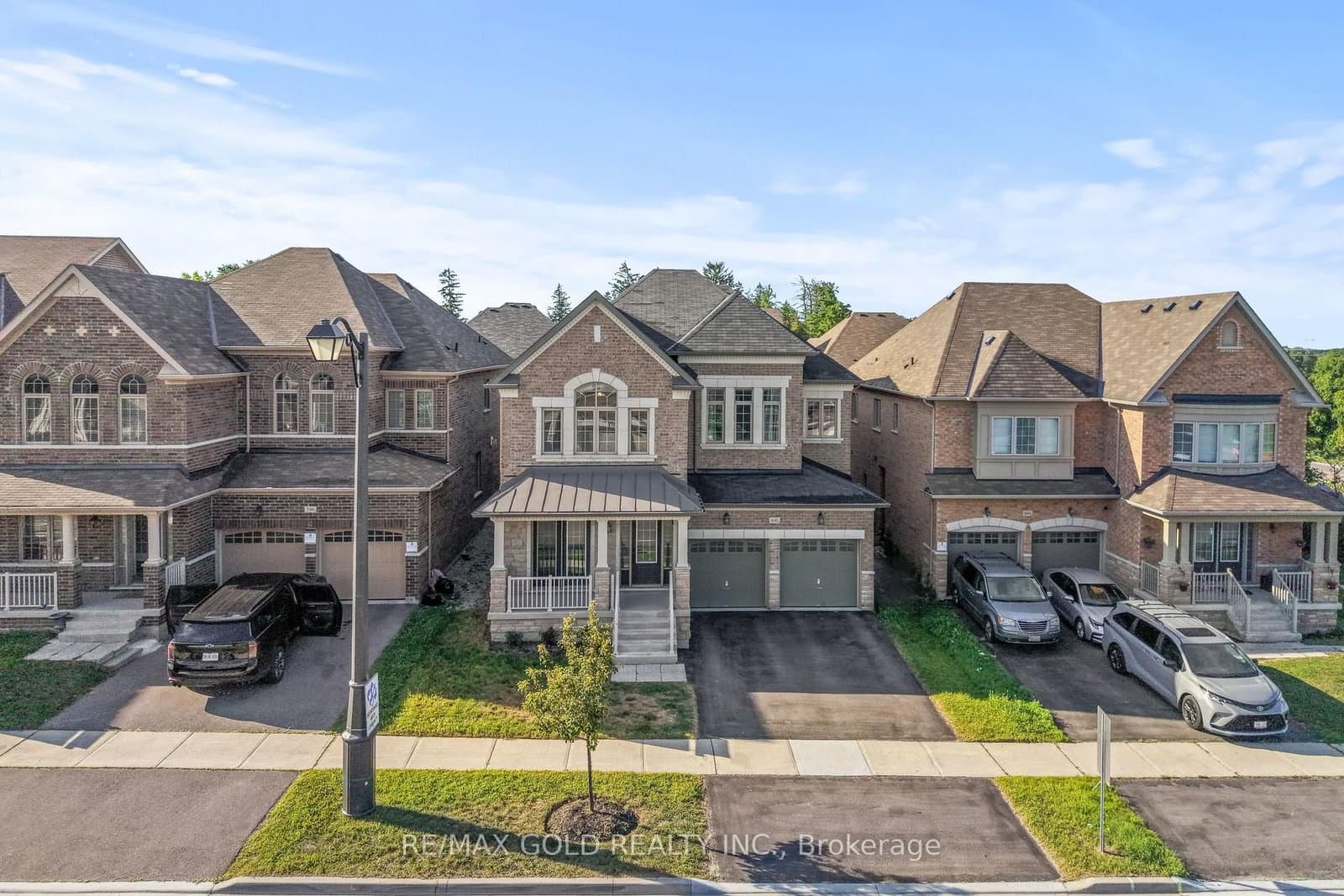 600 Mactier Drive thumbnail 2