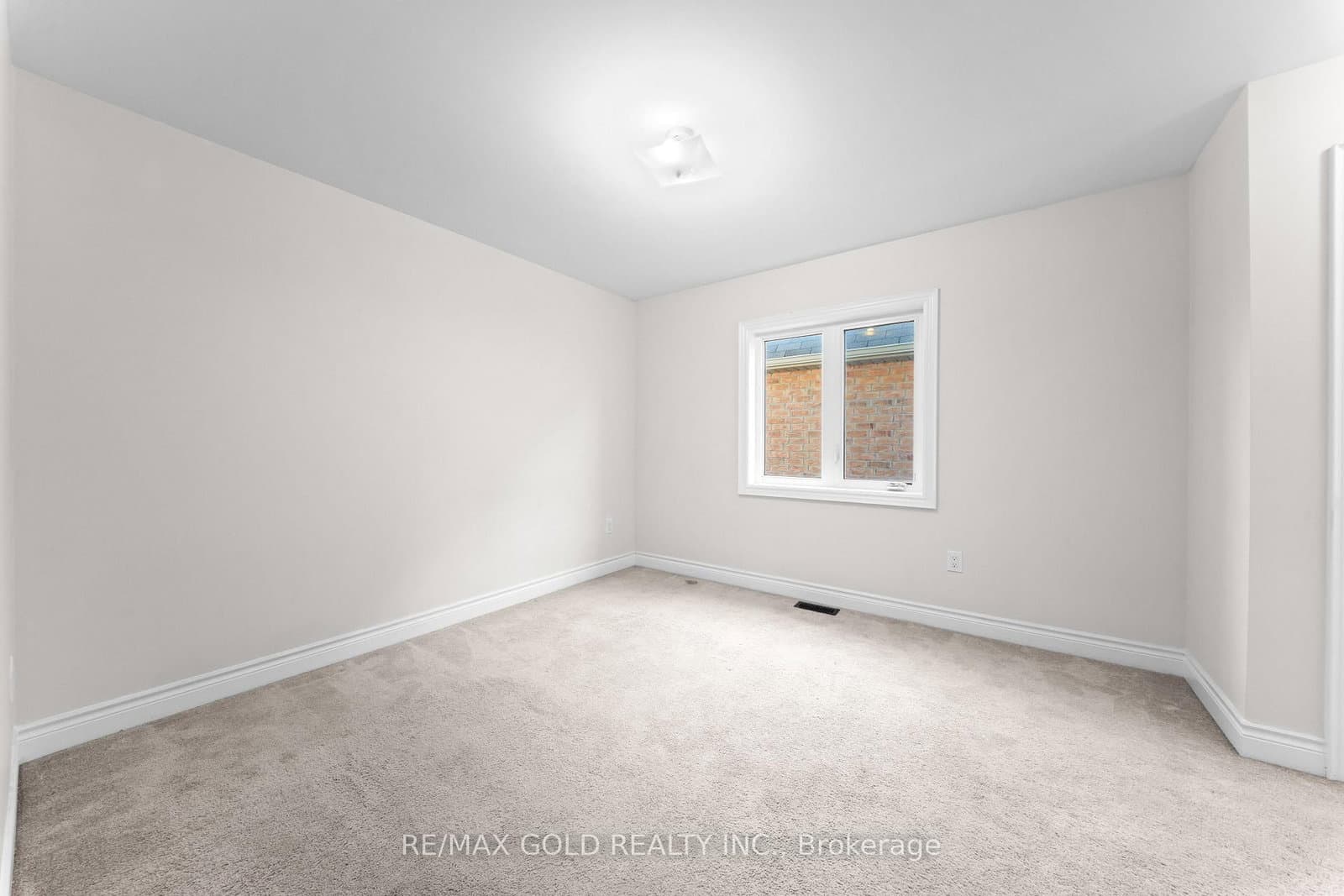 600 Mactier Drive thumbnail 27