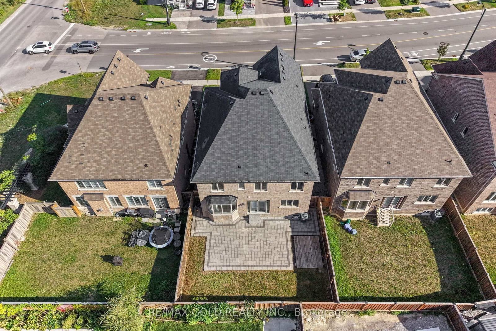 600 Mactier Drive thumbnail 32