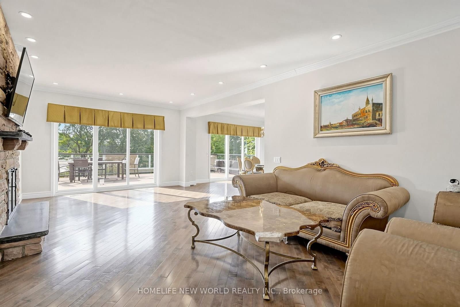 27 Walnut Glen Place thumbnail 11