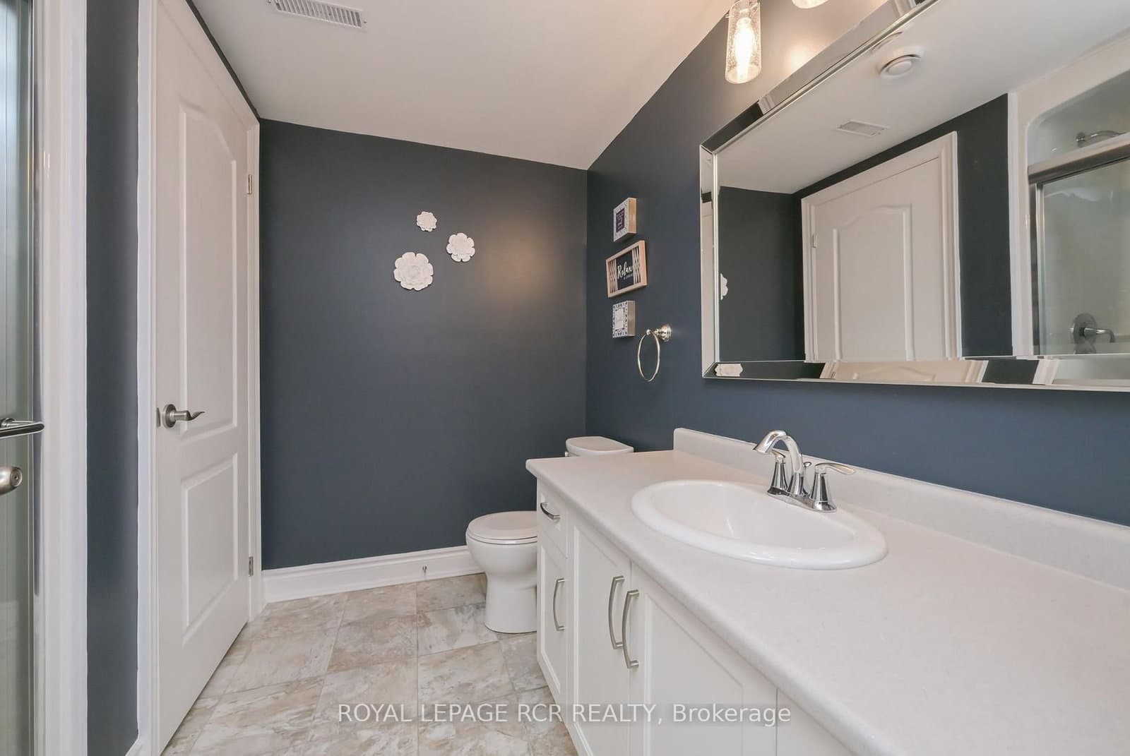 39 Westmount Drive thumbnail 27