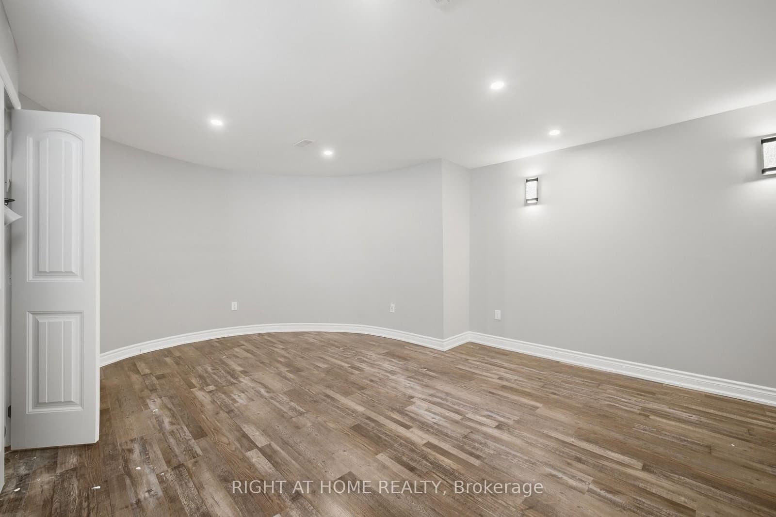 33 Keatley Drive thumbnail 40