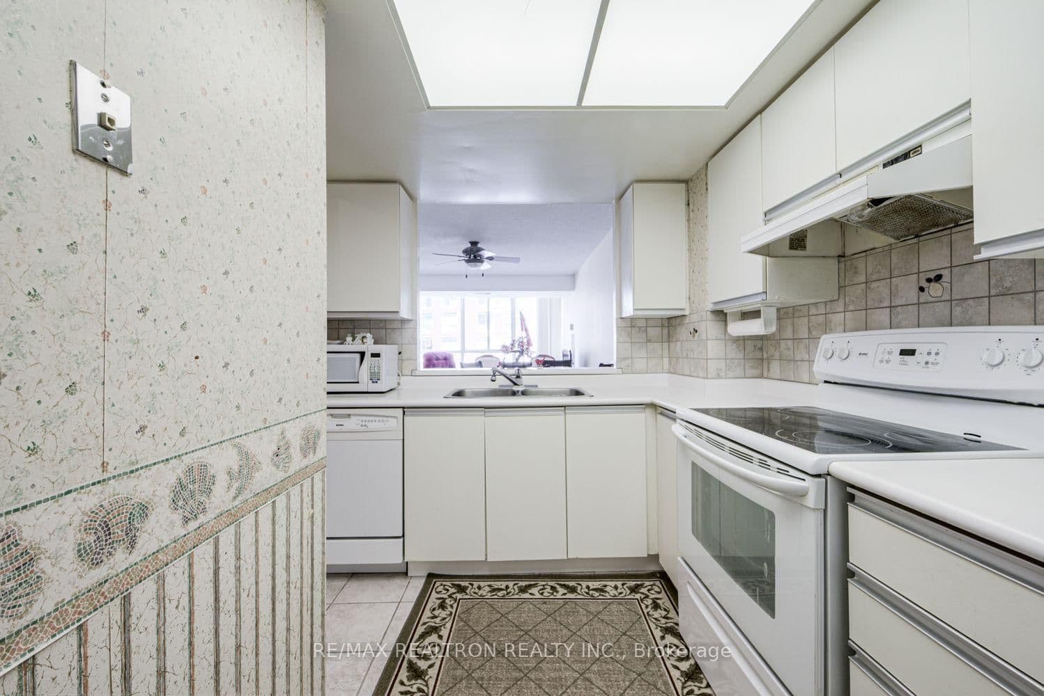 270 Davis Drive, Unit 308 thumbnail 10