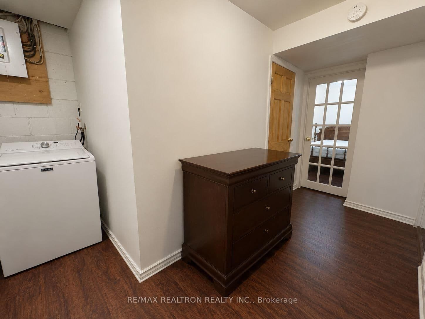 13 Aurora Heights Drive, Unit Basement thumbnail 11