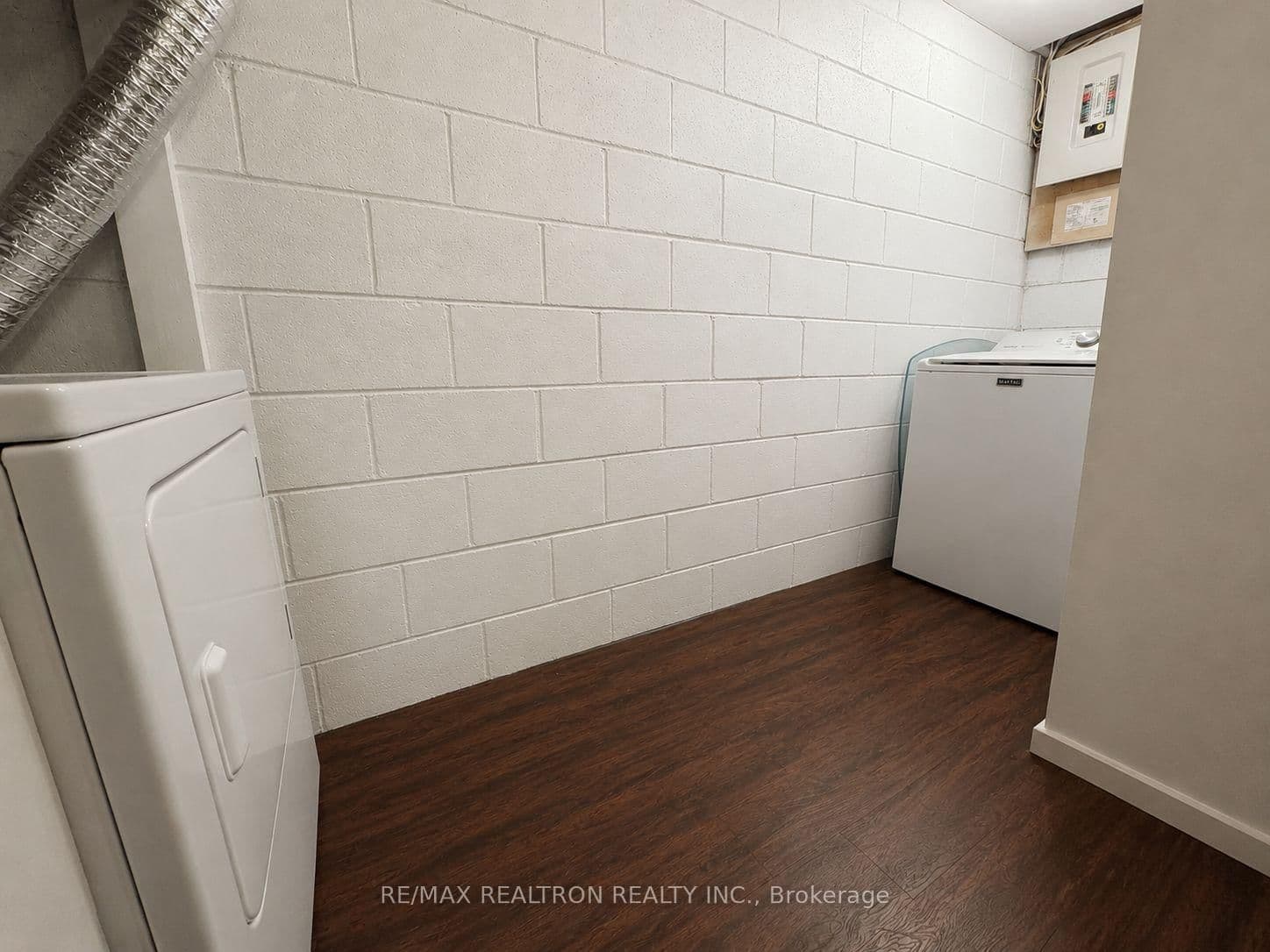 13 Aurora Heights Drive, Unit Basement thumbnail 12