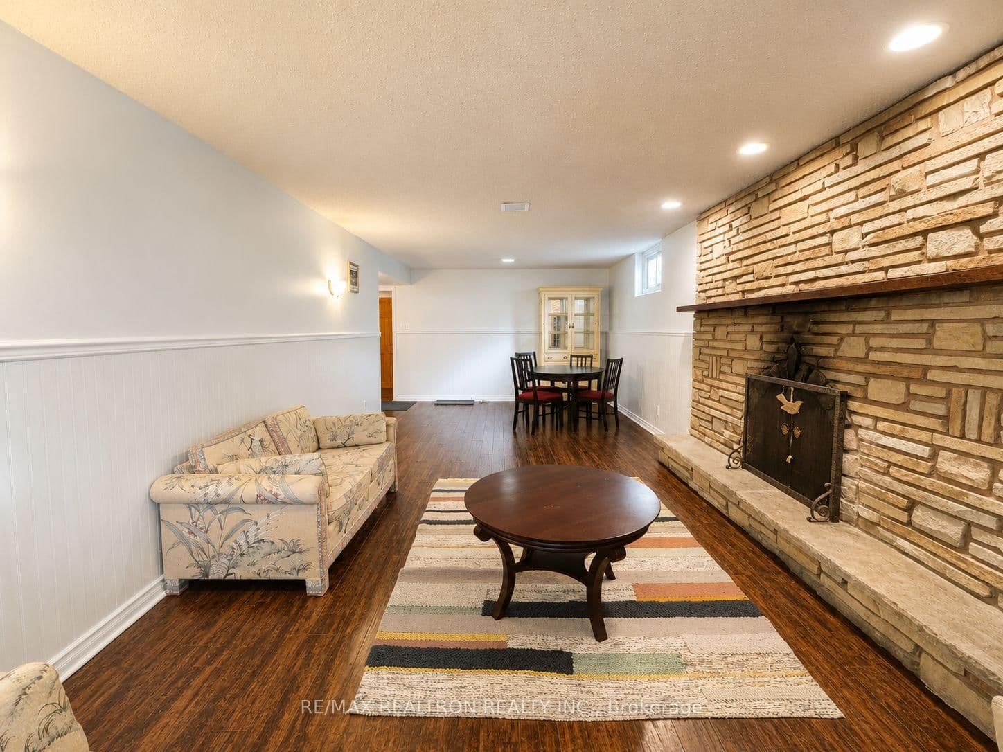 13 Aurora Heights Drive, Unit Basement thumbnail 3