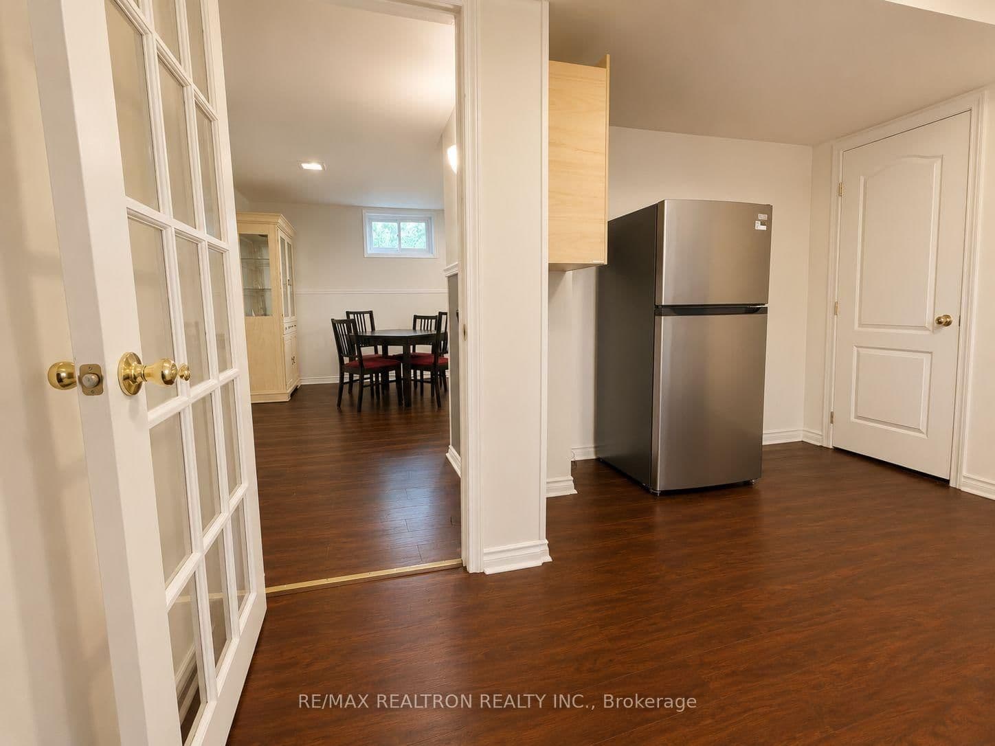 13 Aurora Heights Drive, Unit Basement thumbnail 8