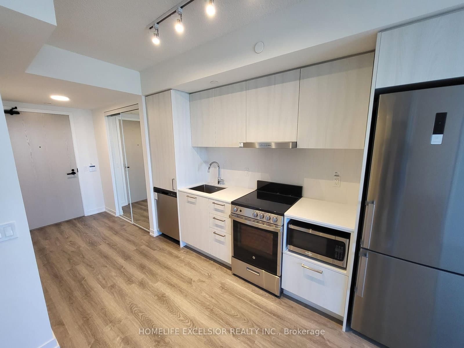 195 Commerce Street, Unit 2808 thumbnail 11