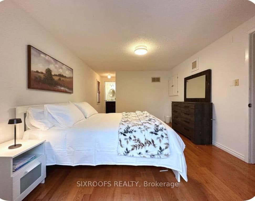 43 Eleanor Circle, Unit Main thumbnail 11
