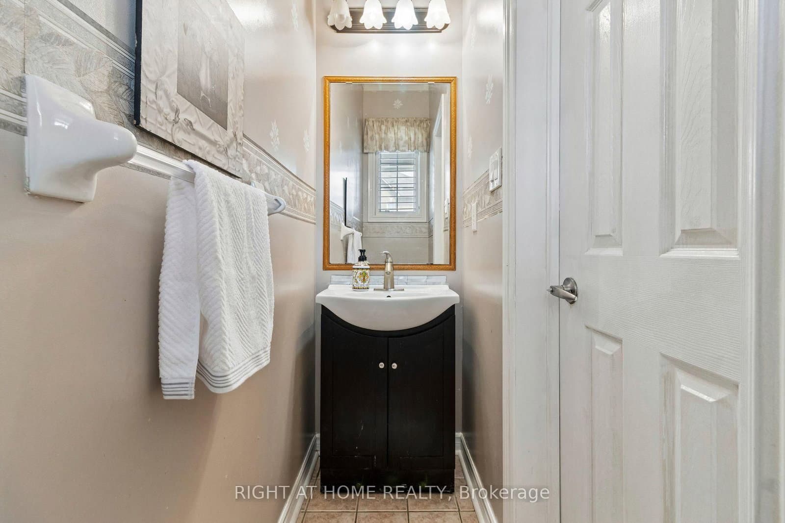 116 Nasir Crescent thumbnail 17