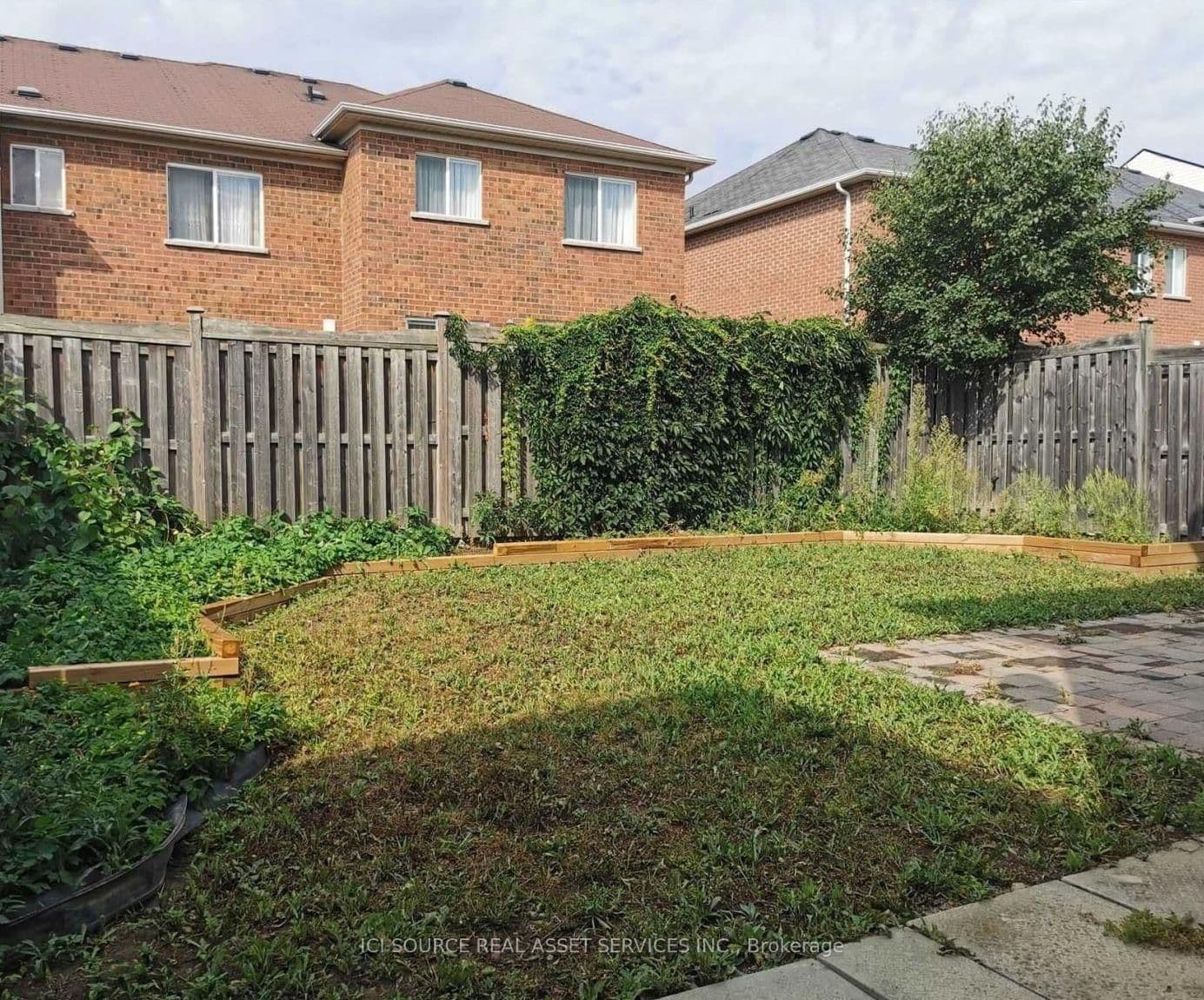 8 Maffey Crescent thumbnail 11