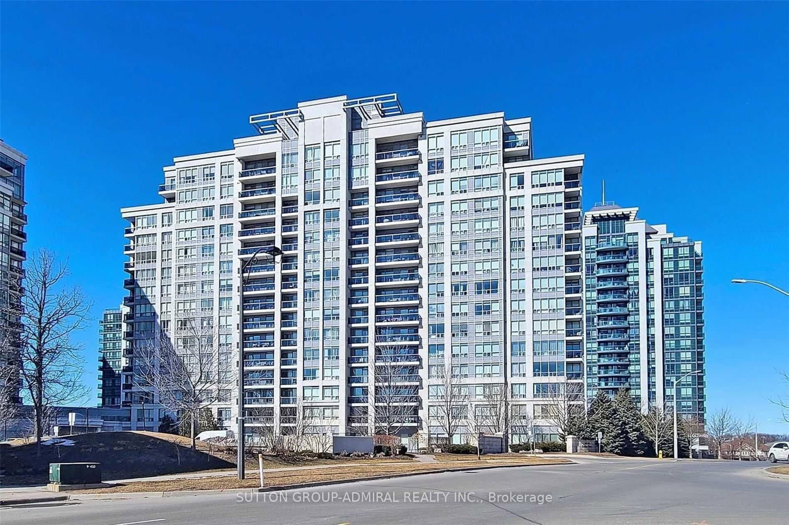 50 Disera Drive, Unit Ph05 - Image 1