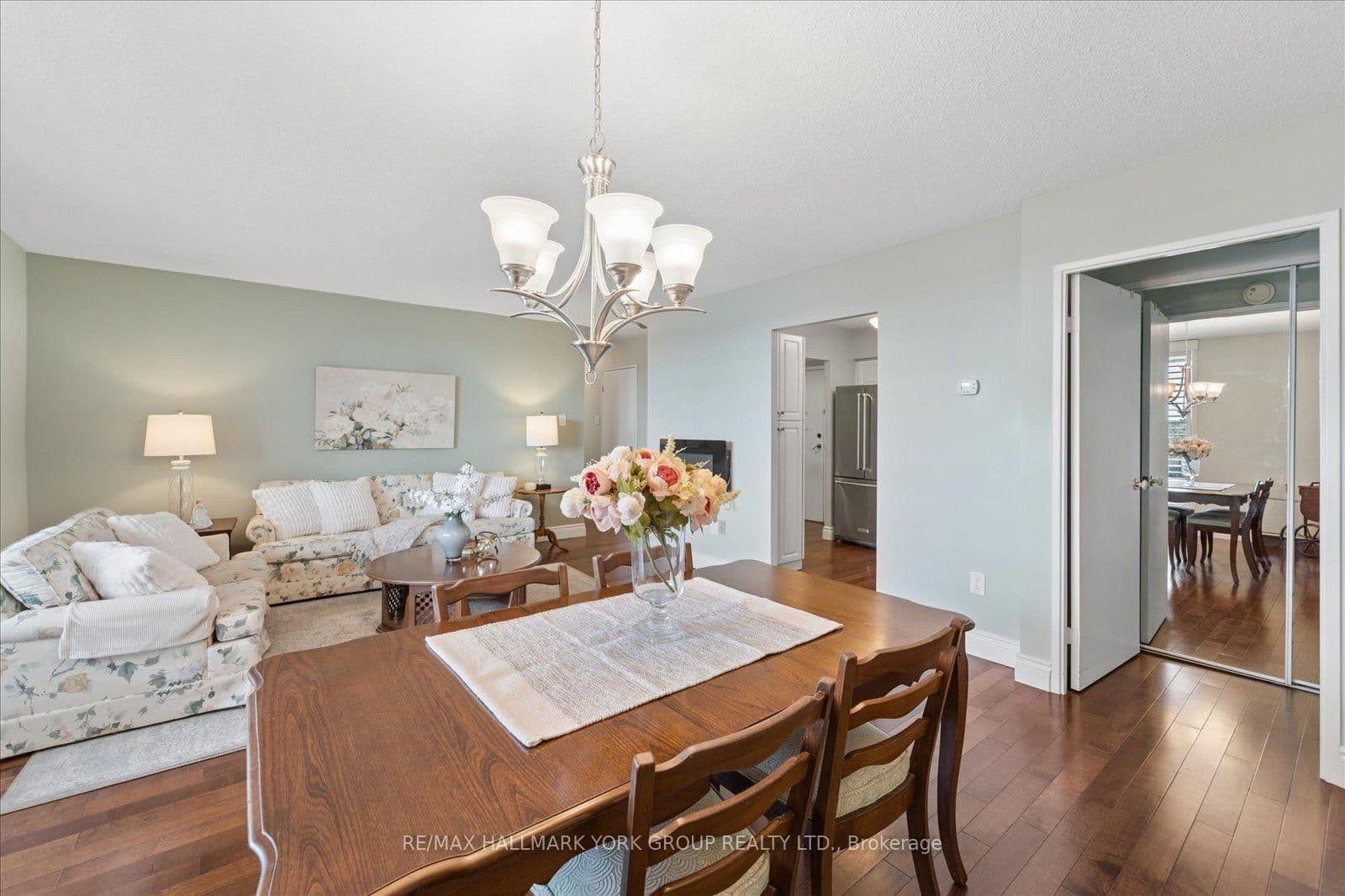 20 William Roe Boulevard, Unit 405 thumbnail 15