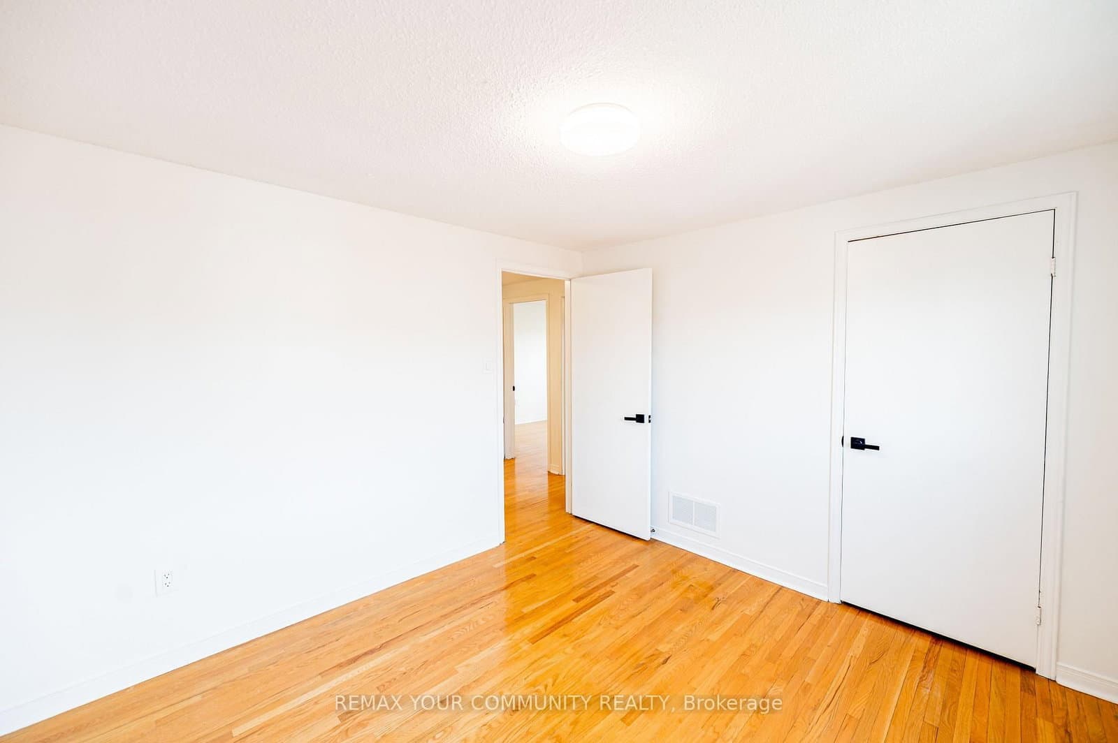 20 Terra Road, Unit UPPER thumbnail 24