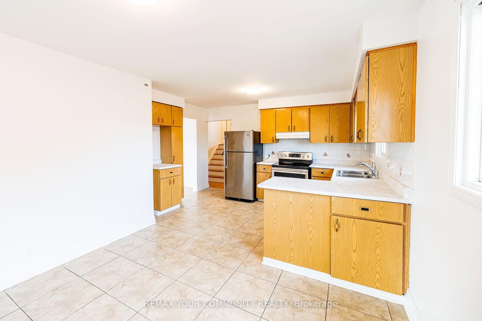 20 Terra Road, Unit UPPER thumbnail 6