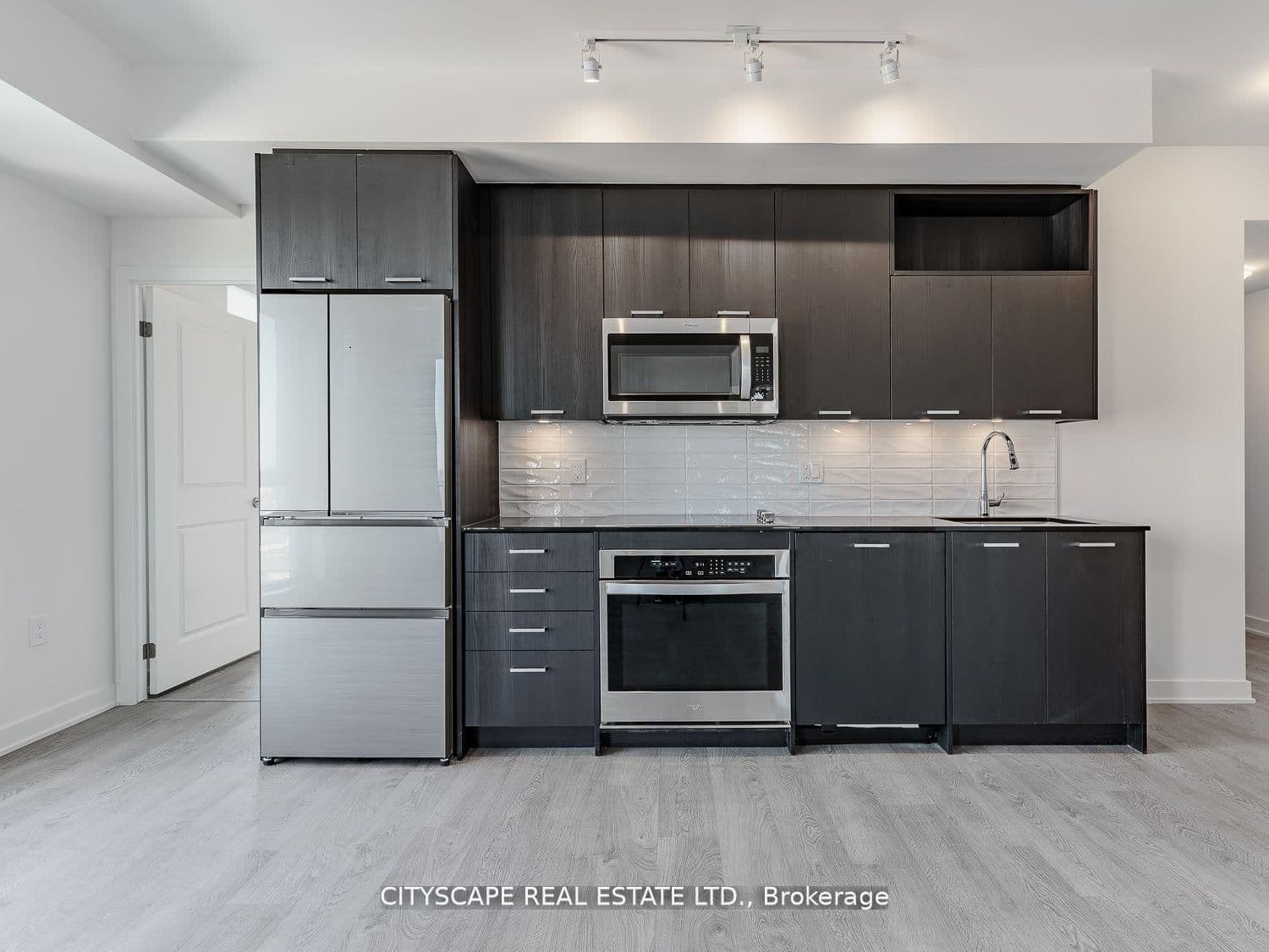 120 Eagle Rock Way, Unit 405 thumbnail 9