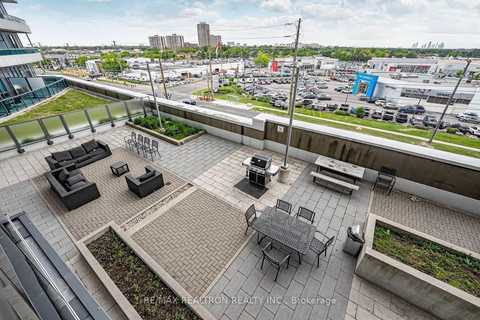 7161 Yonge Street, Unit 418 thumbnail 15
