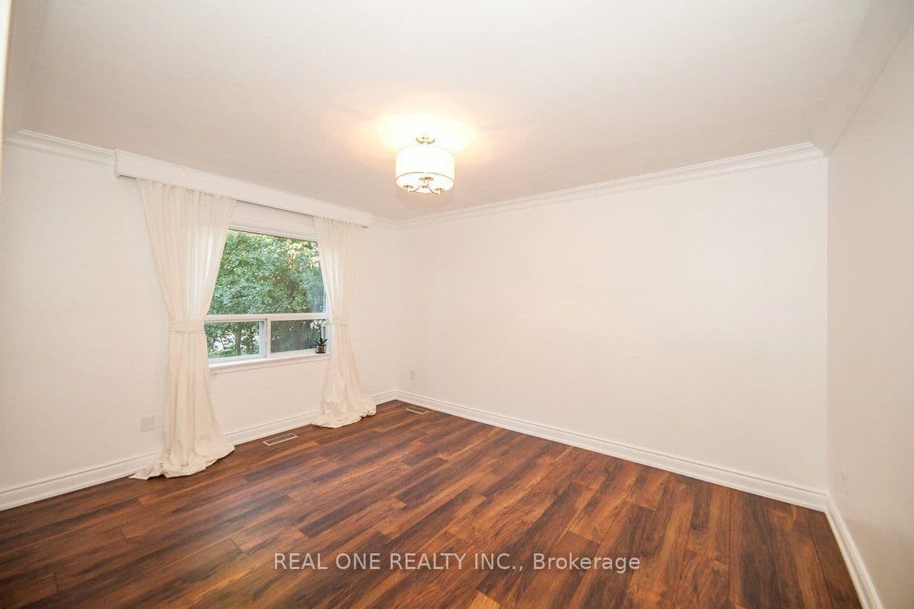 375 Neal Drive thumbnail 16