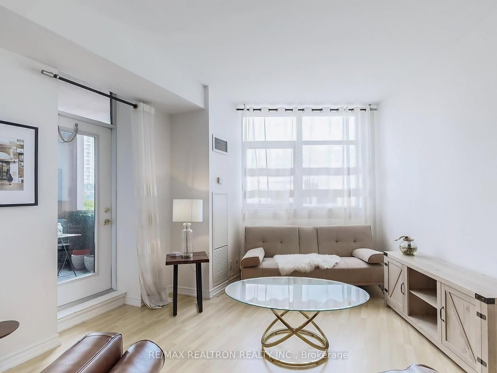 9225 Jane Street, Unit 401 thumbnail 10