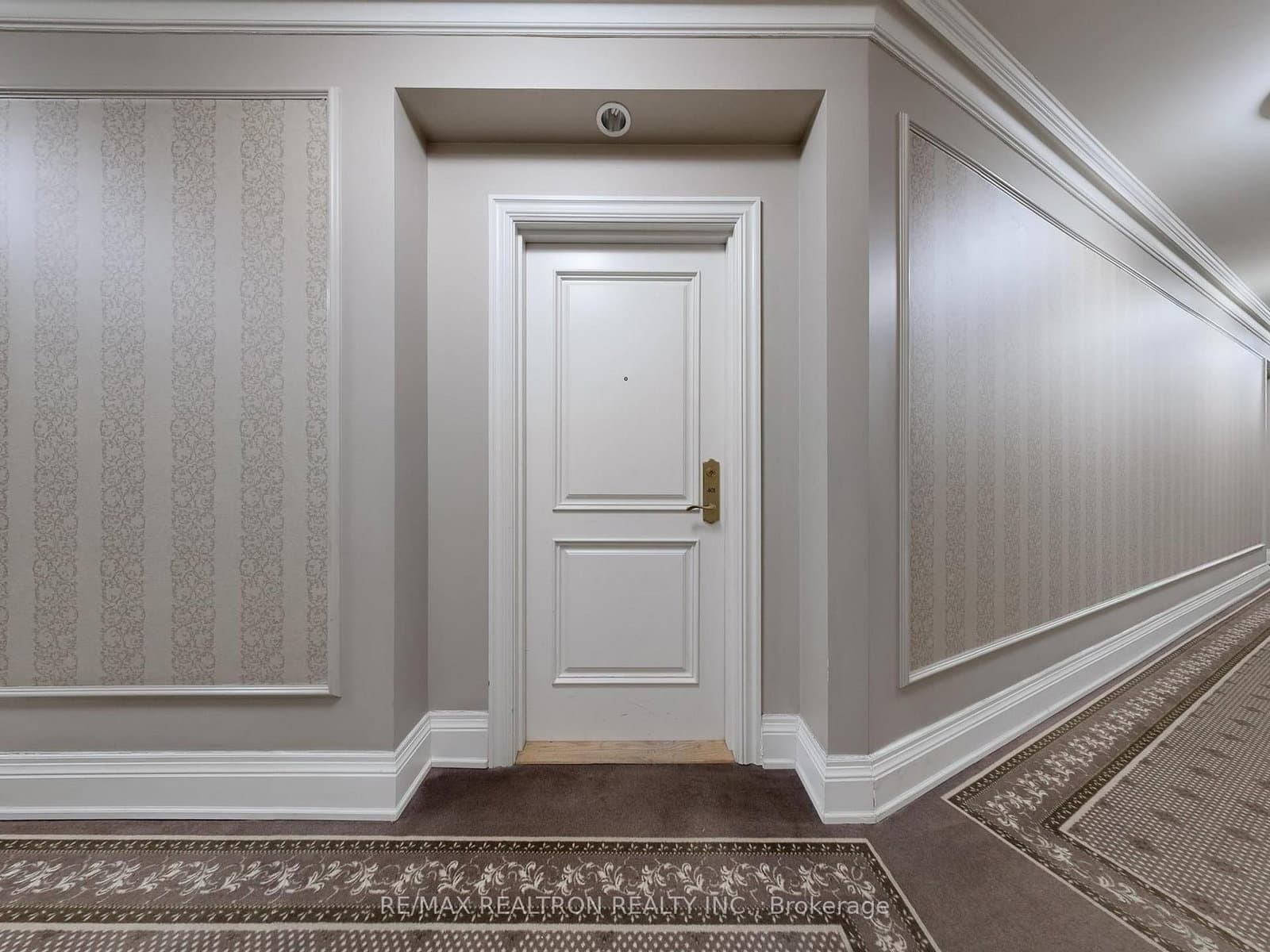 9225 Jane Street, Unit 401 thumbnail 6