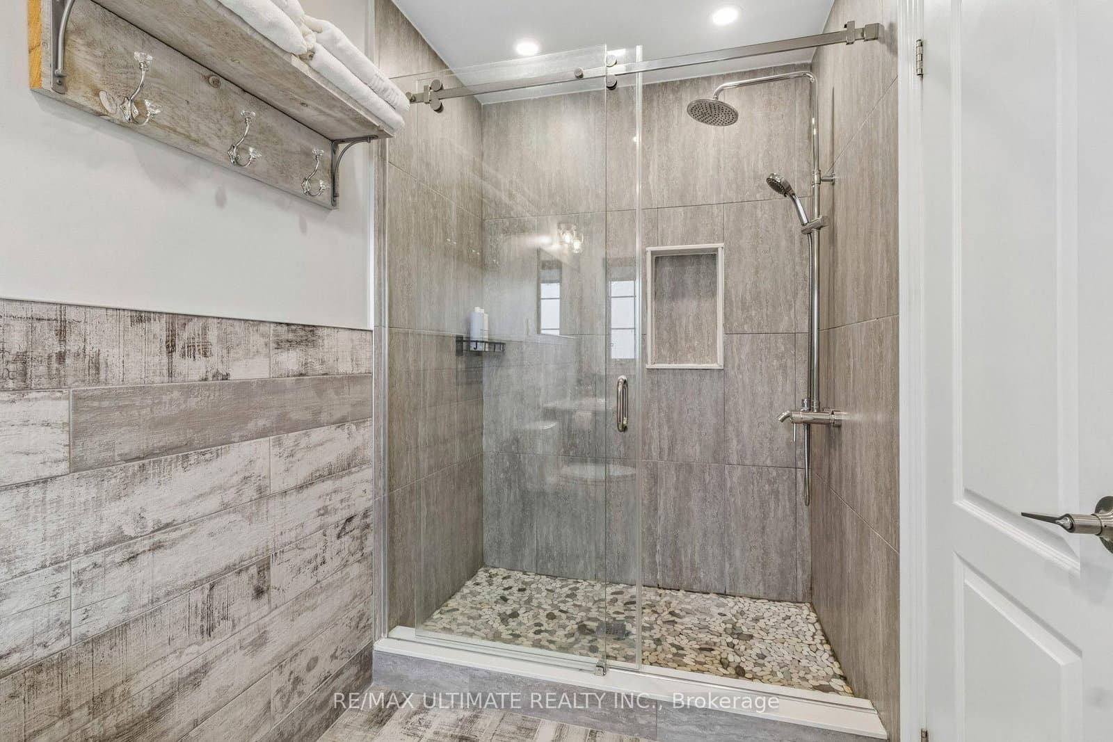 259 Wardlaw Place thumbnail 40